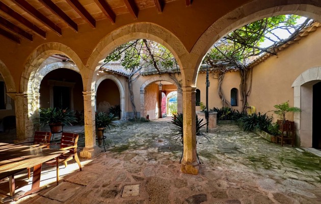 Sale - Vila - Montuiri