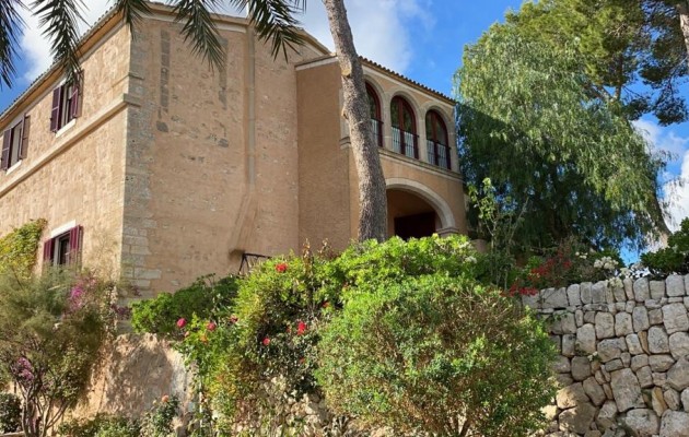 Sale - Vila - Montuiri