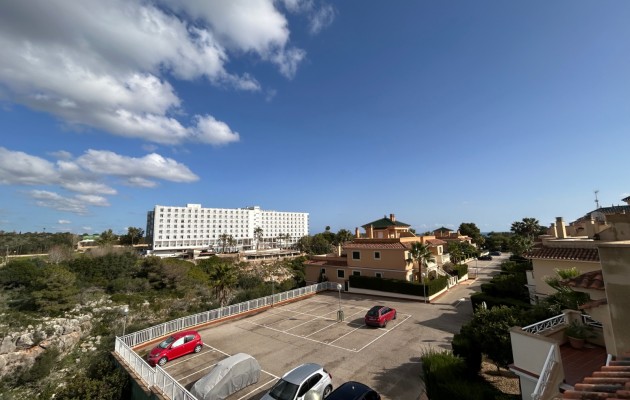 Sale - Villa / Semi semi-detached - Calas de Mallorca