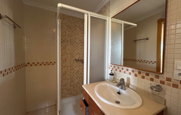 Sale - Villa / Semi semi-detached - Calas de Mallorca